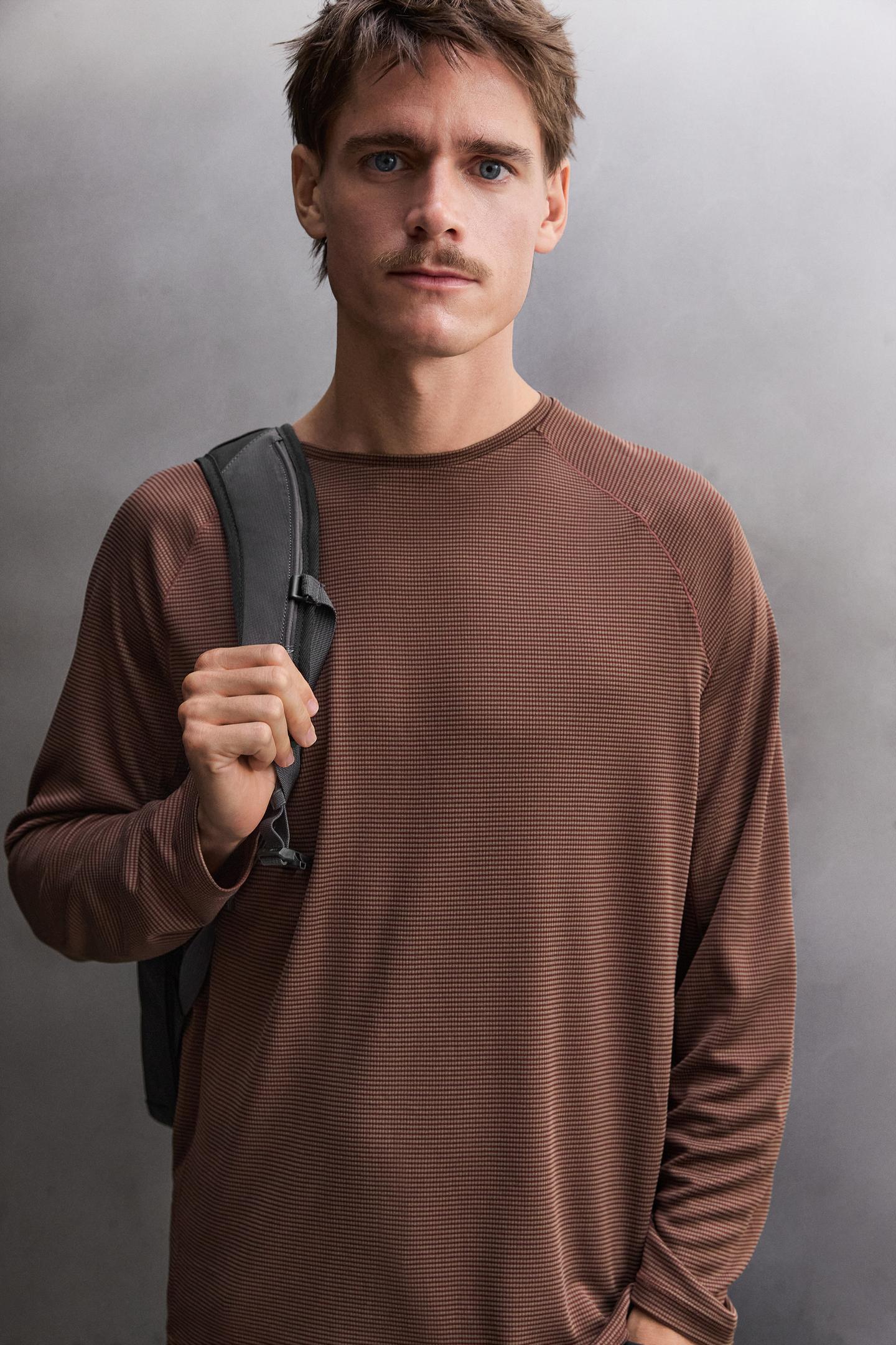 Мужская футболка Zara Textured Technical, цвет: Коричневый — фото 5