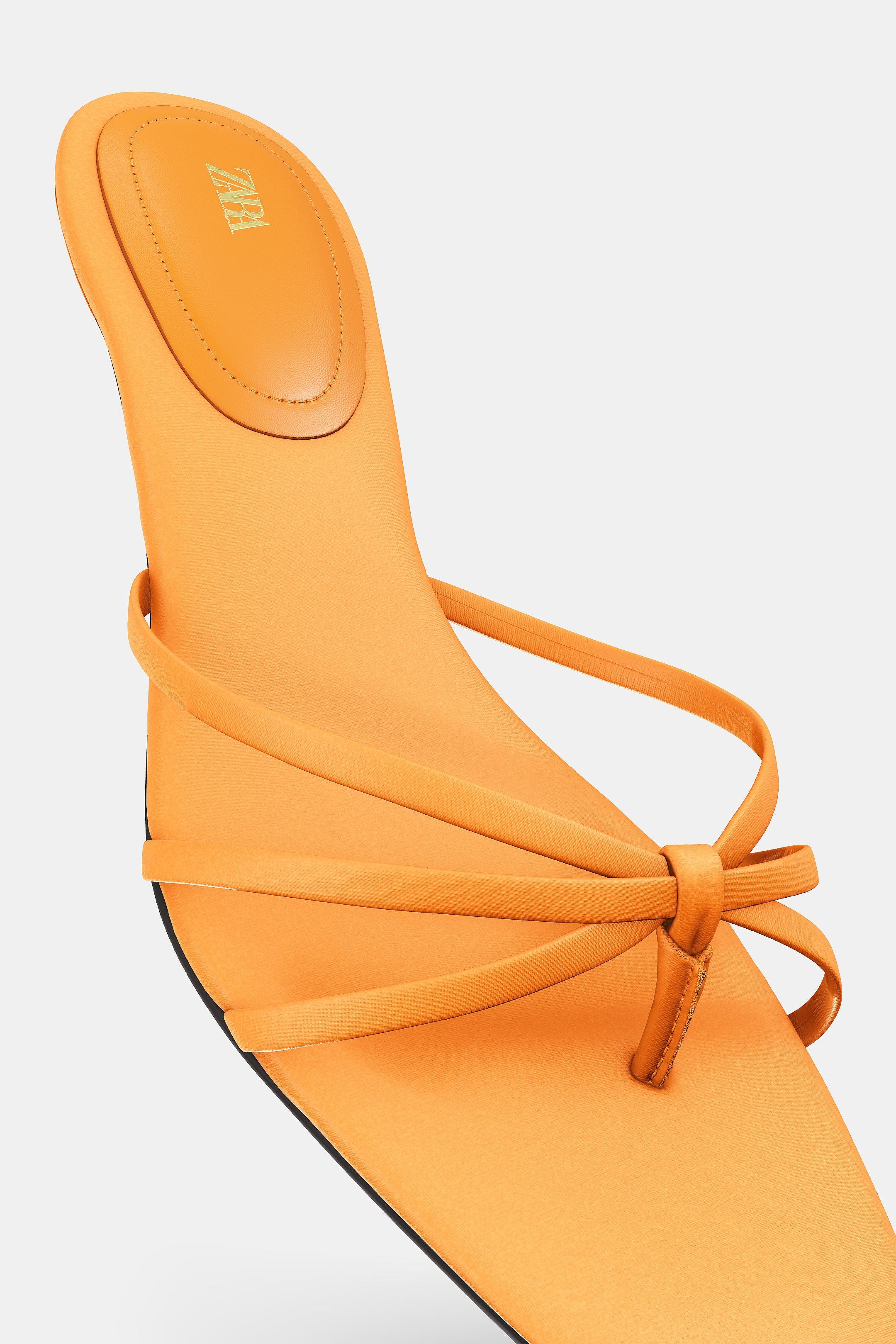 SANDALES KITTEN SATINÉES - Orange de Zara