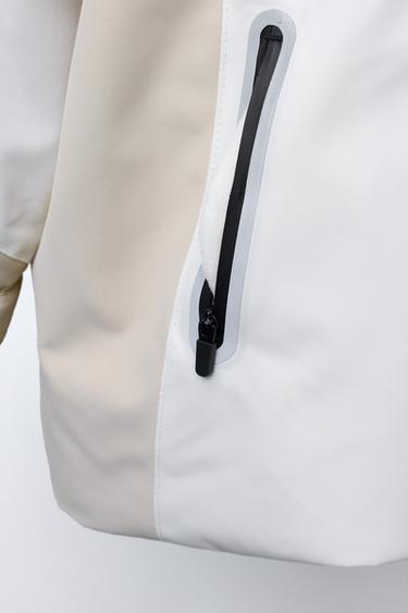 VESTE RÉSISTANTE À L'EAU ET COUPE-VENT COULEUR BLOCK - Écru de Zara - Image 6