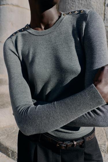 KNIT JUMPER WITH GOLD BUTTONS - Grey marl by Zara