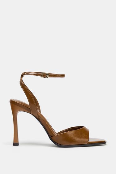 SANDALES VERNIES À TALONS - Marron de Zara