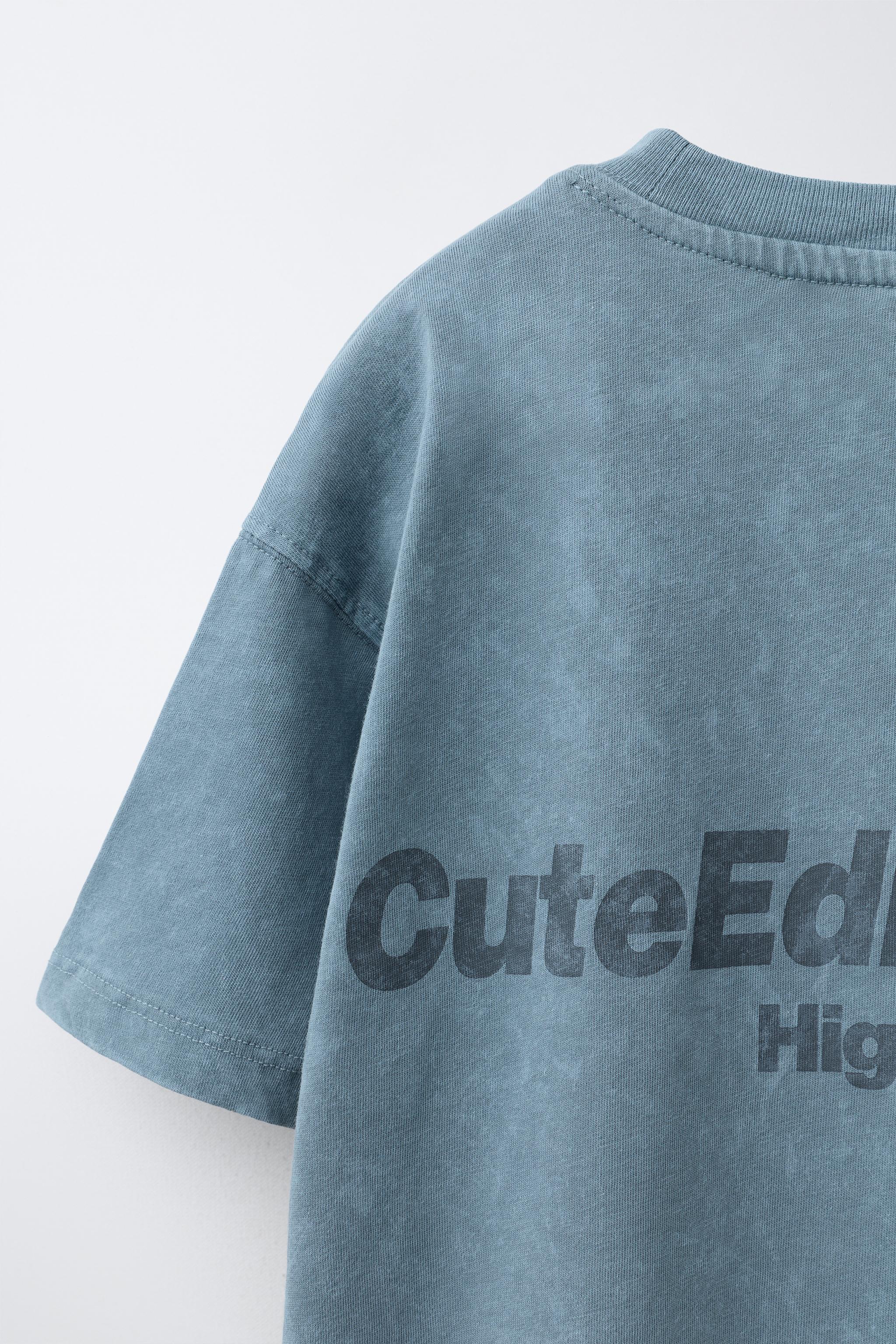 T-SHIRT IMPRIMÉ EN RELIEF