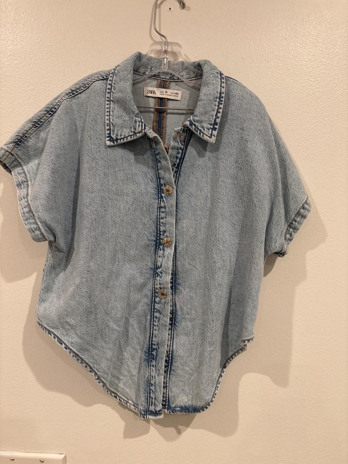 KNOTTED DENIM SHIRT
