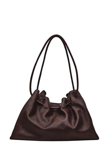 Bolso volante piel napa - Marrón de Zara