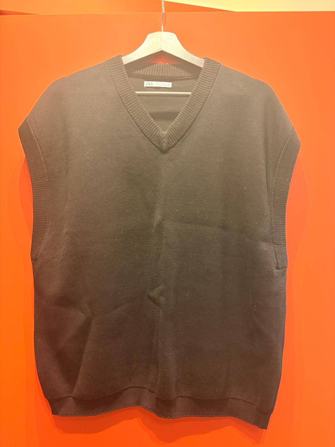 OVERSIZE KNIT VEST