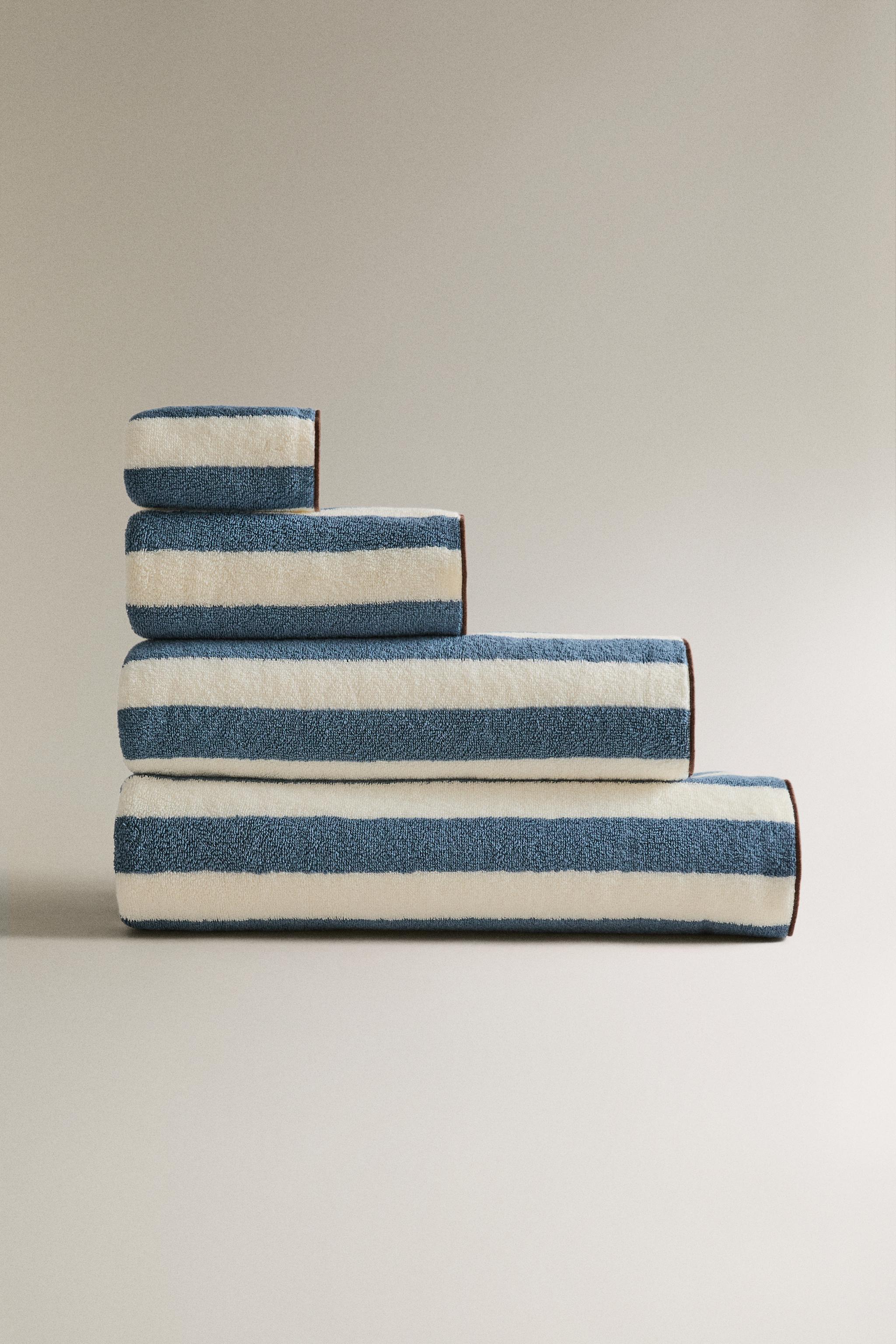 COTTON BATH TOWEL WITH STRIPES AND TOPSTITCHING