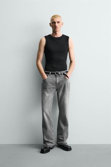 JEANS FLARE FIT - Gris de Zara