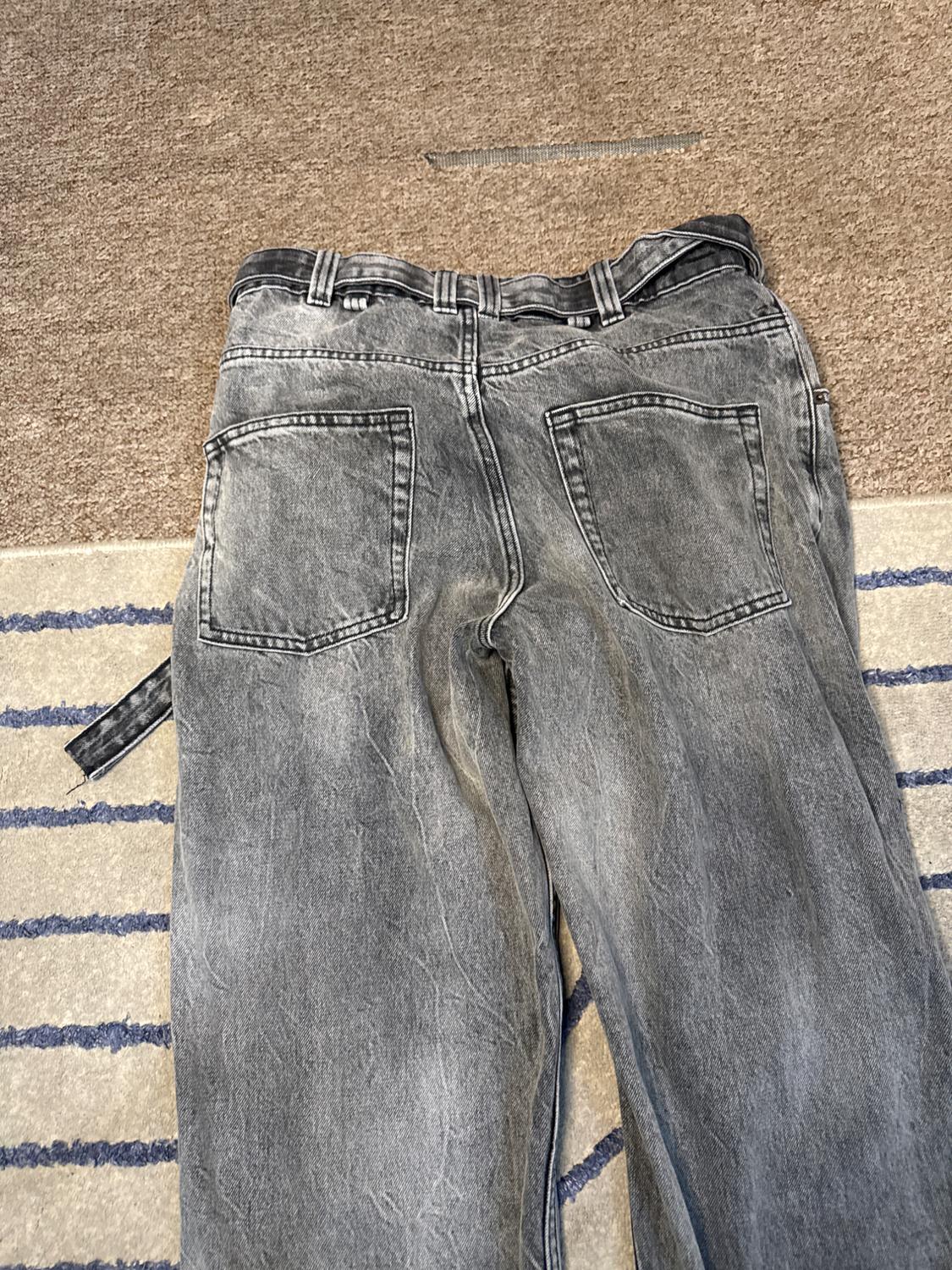 SLIM TAPERED FIT JEANS - Image 3
