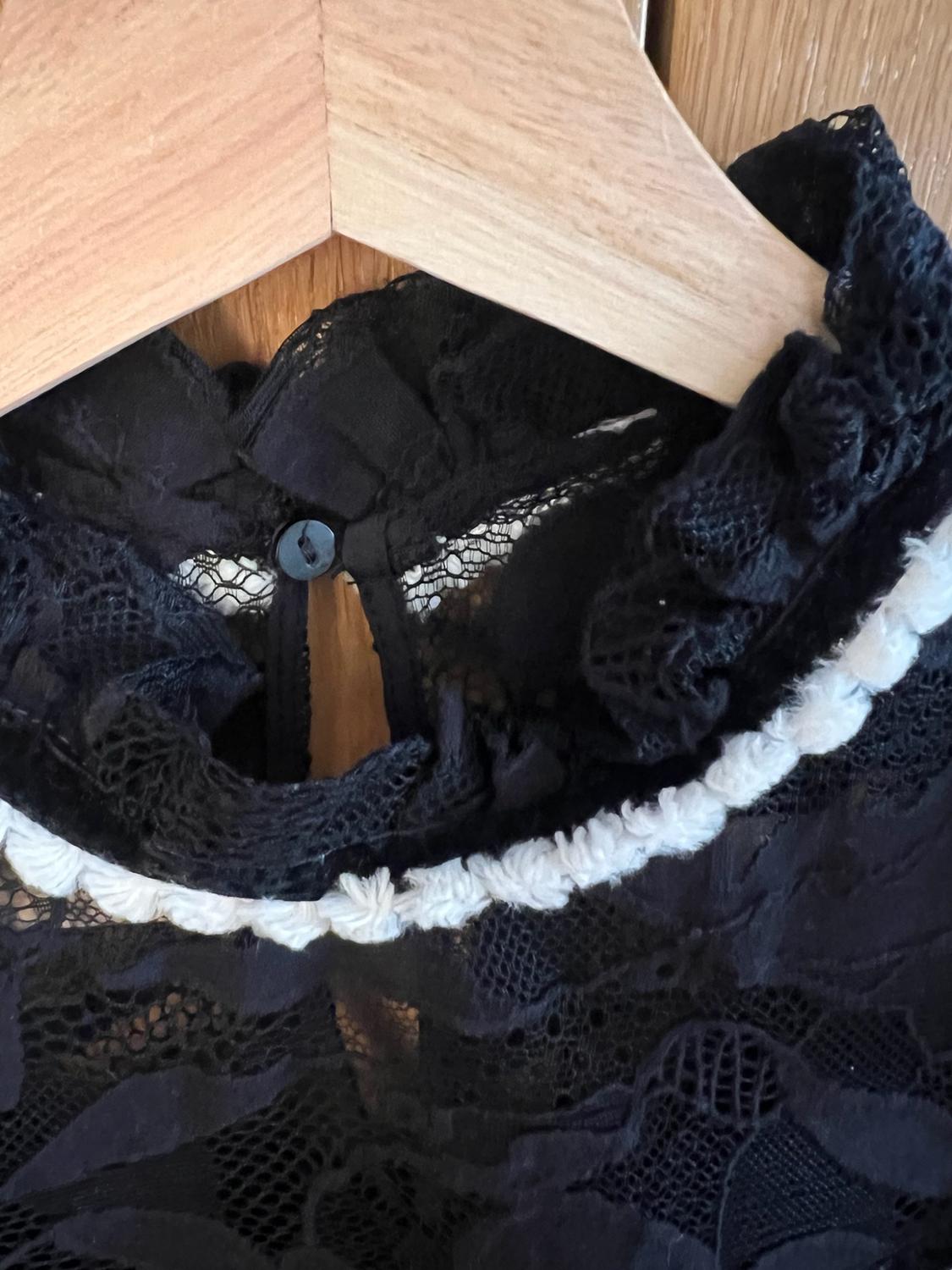 CONTRASTING TOP WITH GATHERING - Image 3