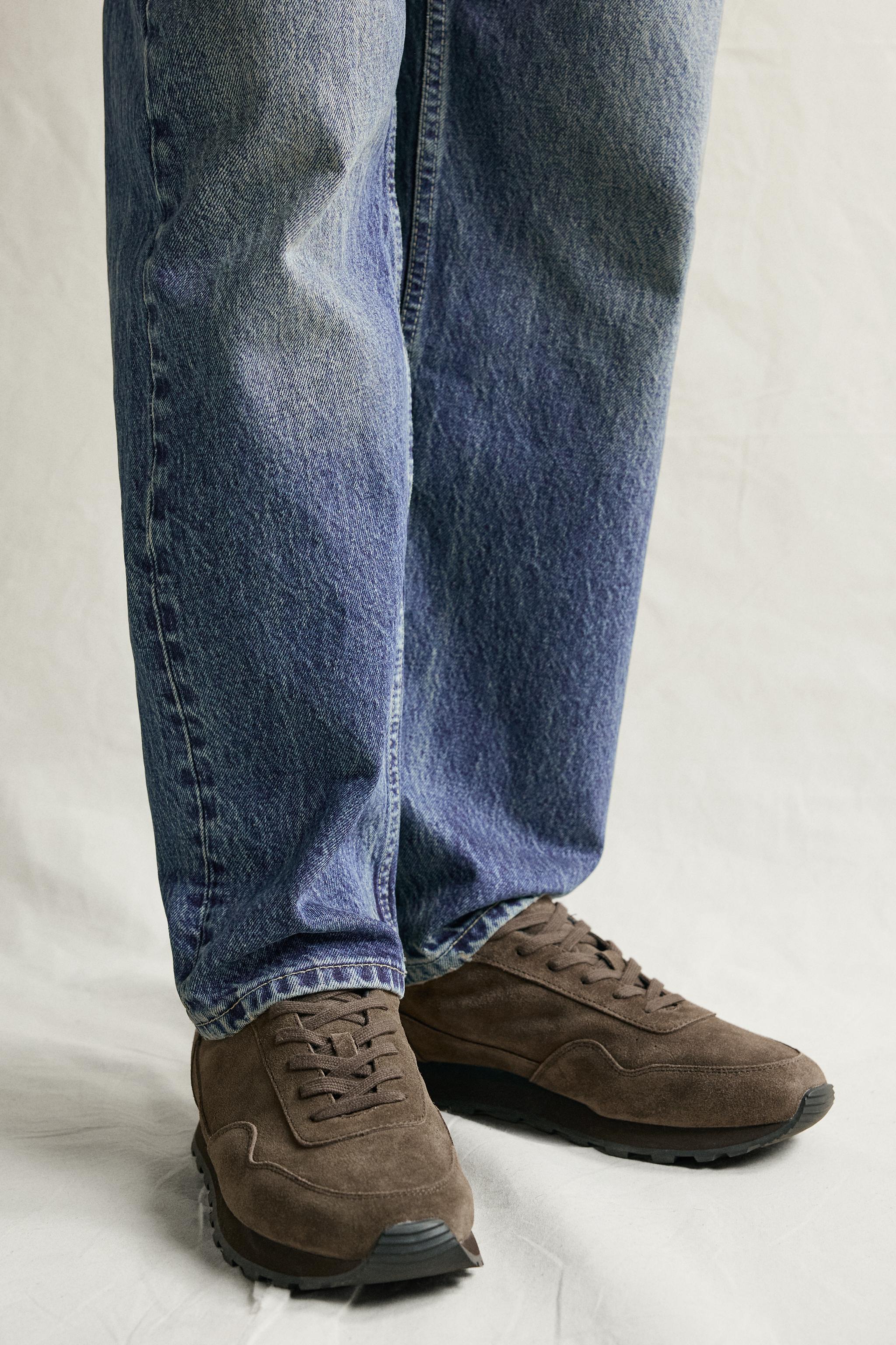 CASUAL LEATHER SNEAKERS