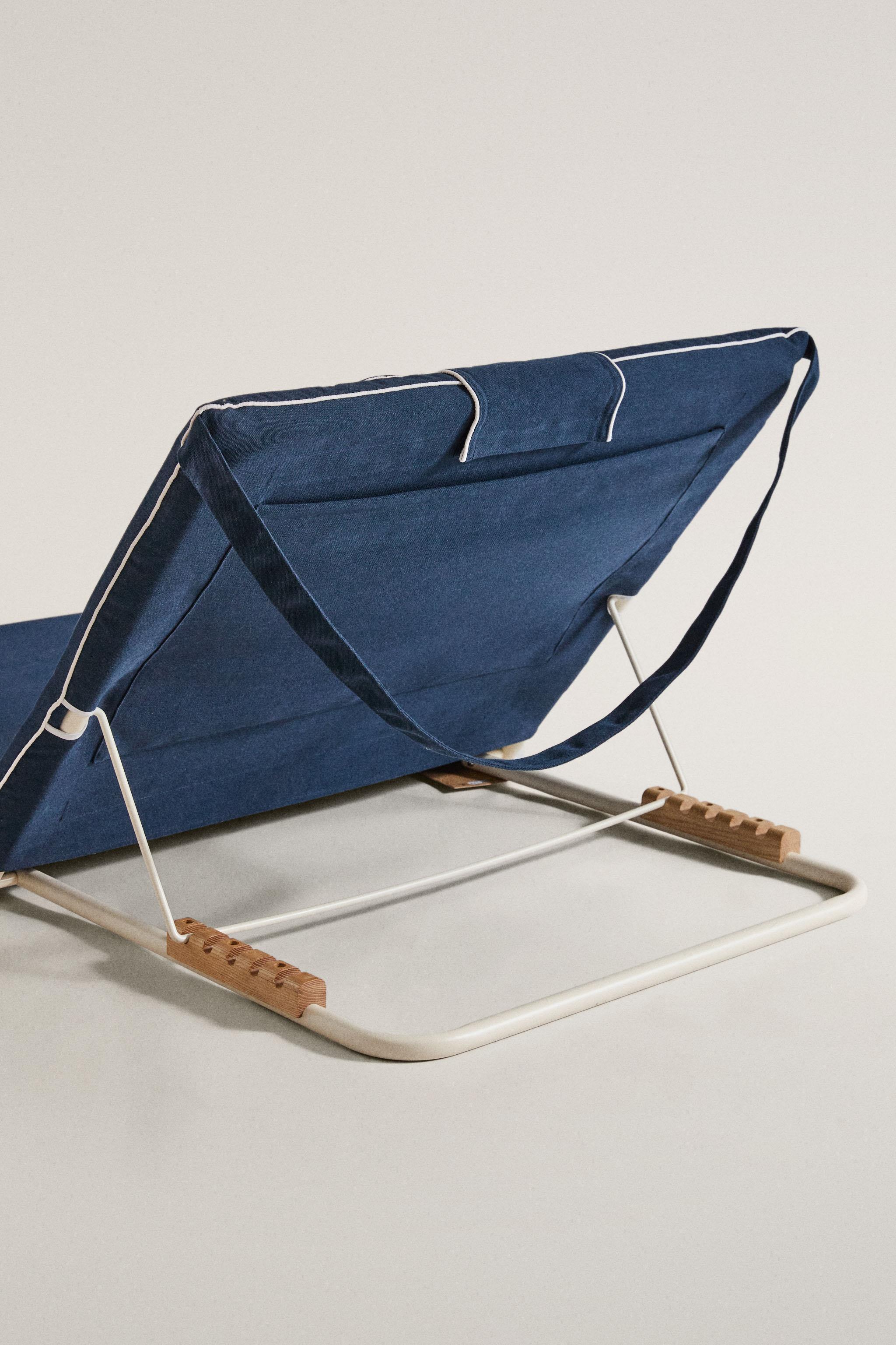 XXL FOLDABLE BEACH LOUNGER