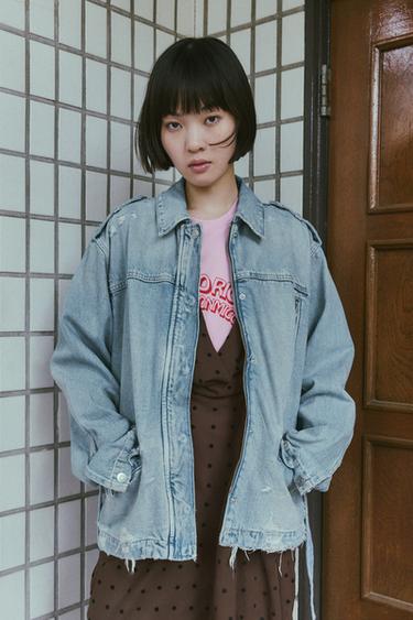 TRF デニムジャケット(ベルト付き)ライトブルーZaraのTRF デニムジャケット(ベルト付き) - ライトブルー