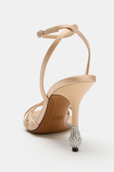 SANDALES À TALONS ET DÉCOR STRASS - Beige de Zara - Image 7