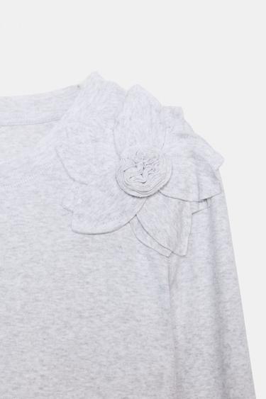 HAUT À FLEURS SUR LE DEVANT - Gris chiné de Zara - Image 6
