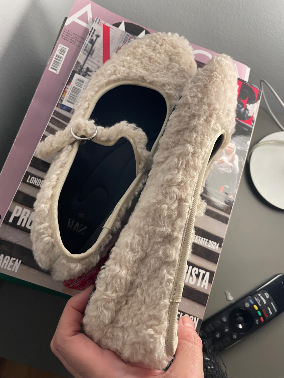 BALLET FLATS WITH FAUX SHEARLING - Image 6
