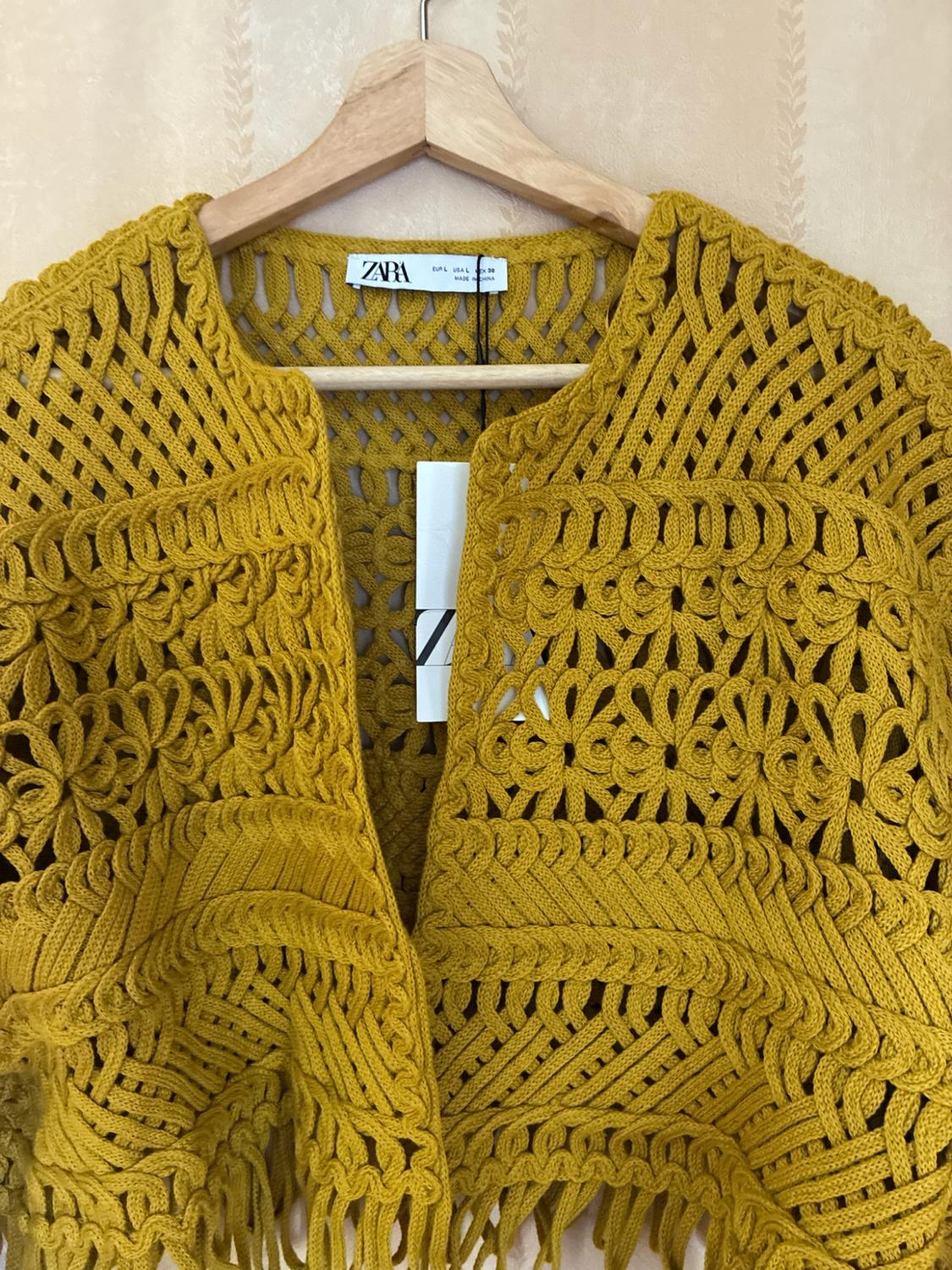 SHORT MACRAMÉ CARDIGAN WITH FRINGING - Image 2
