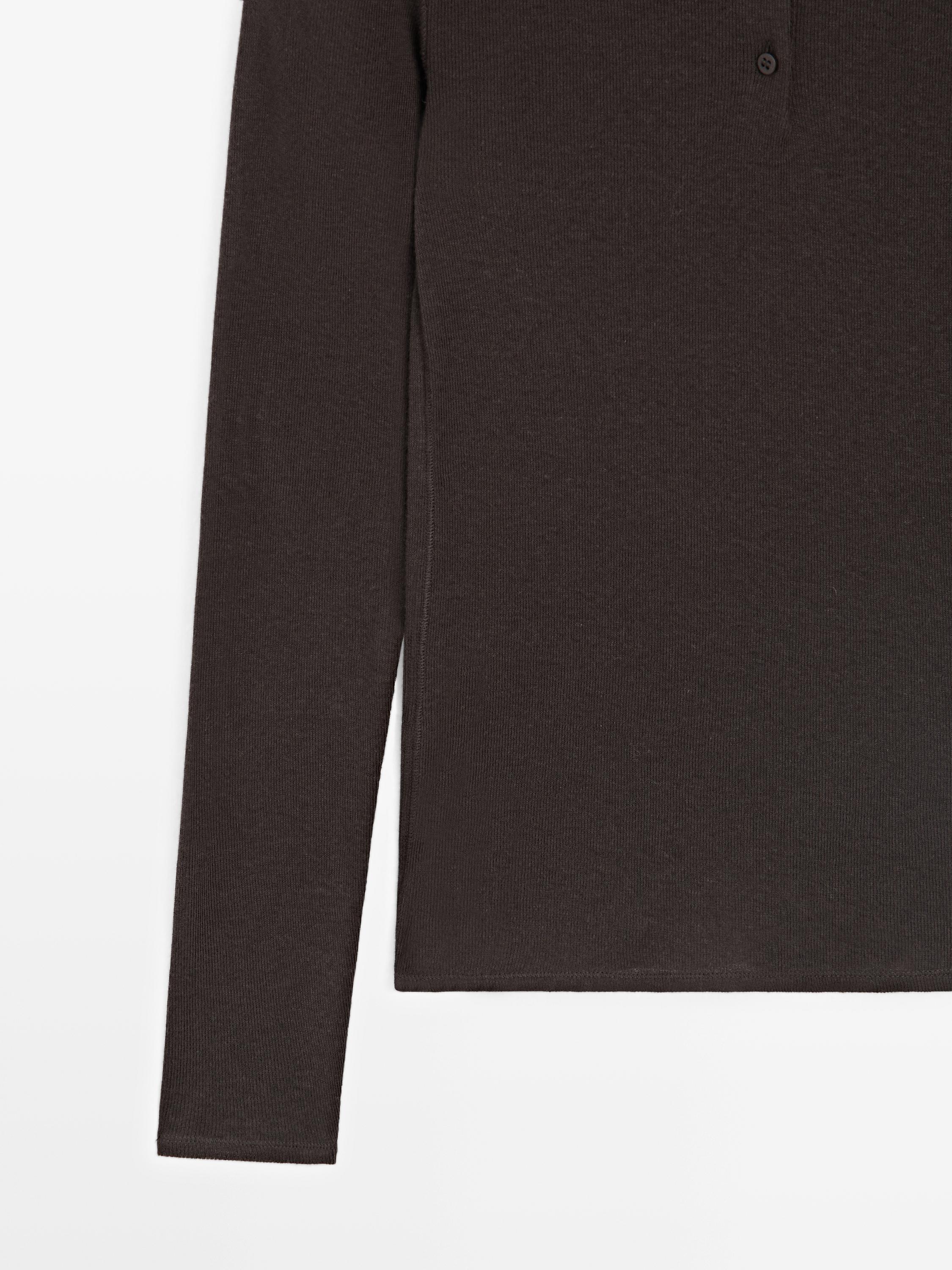 T-shirt polo à épaulettes