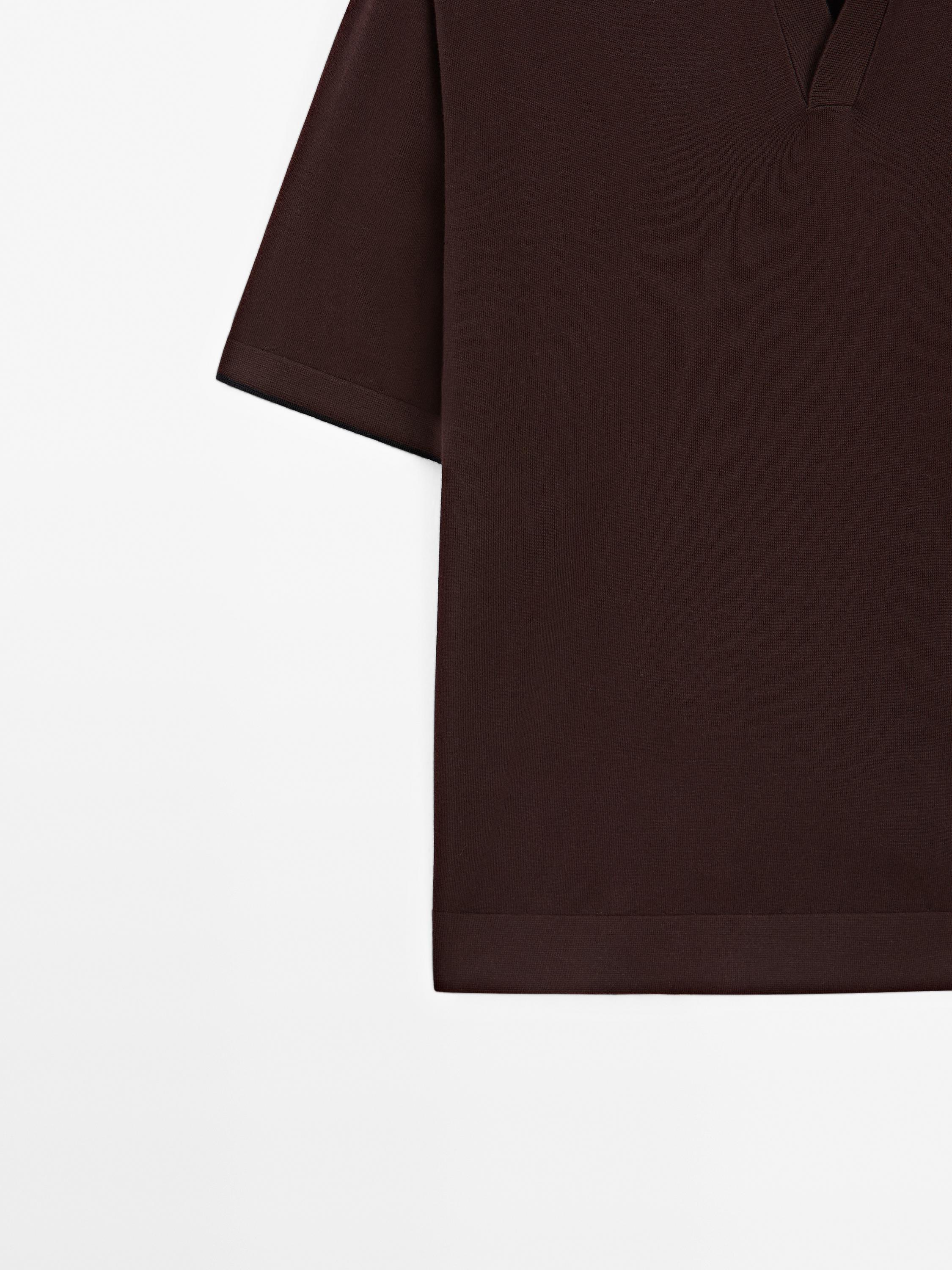 Knit polo shirt with contrast detail
