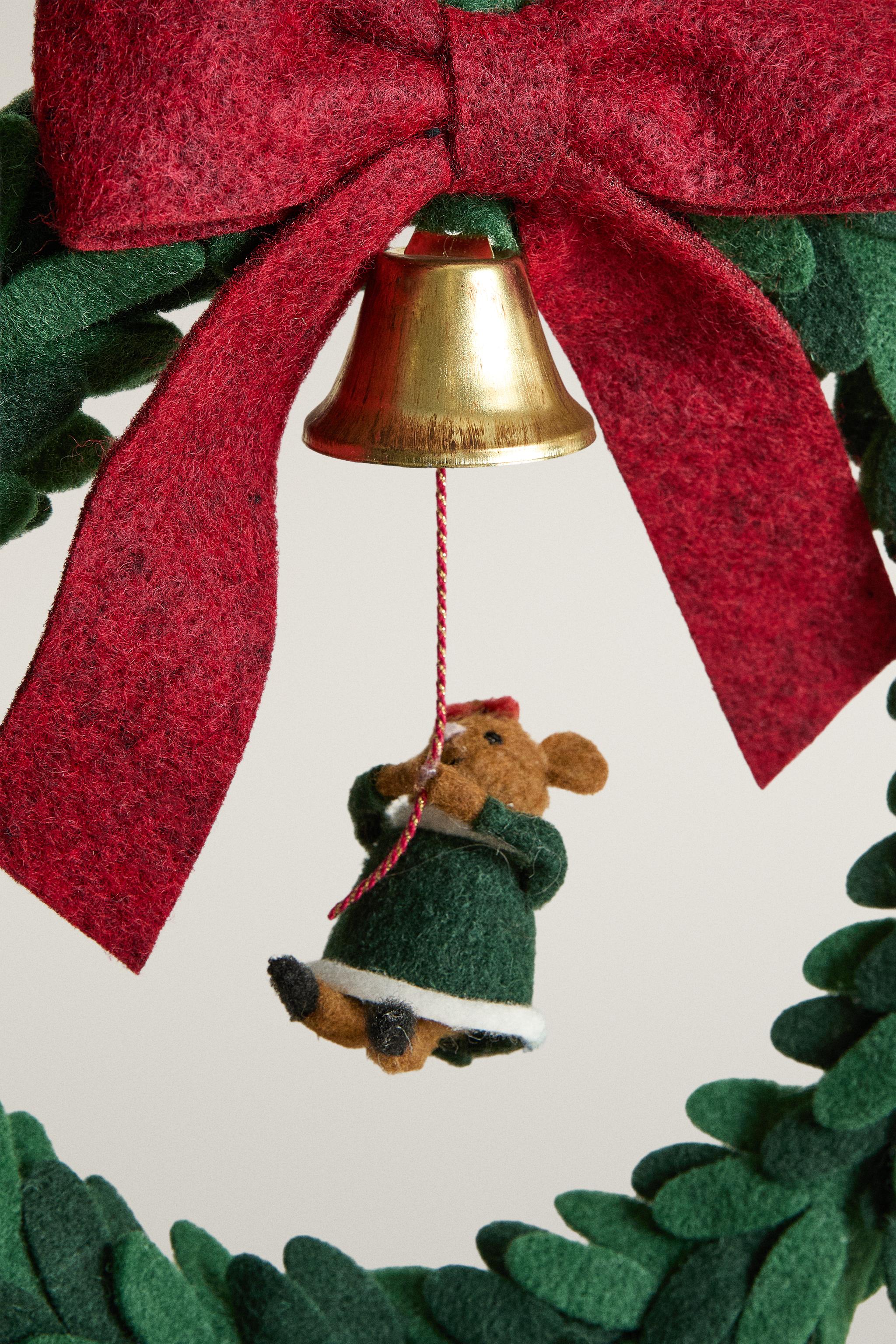 FELT MOUSE BELL CHRISTMAS WREATH