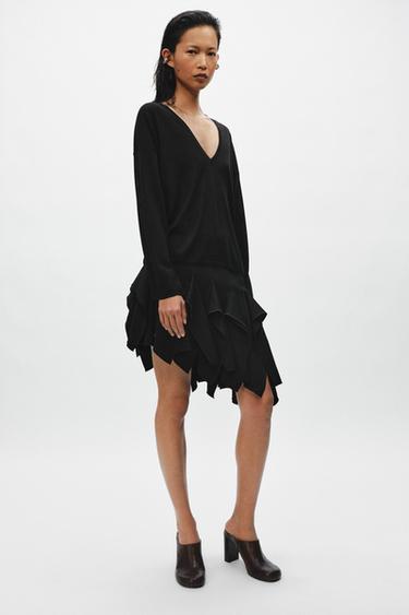 PULL EN MAILLE FINE À COL EN V - Noir de Zara