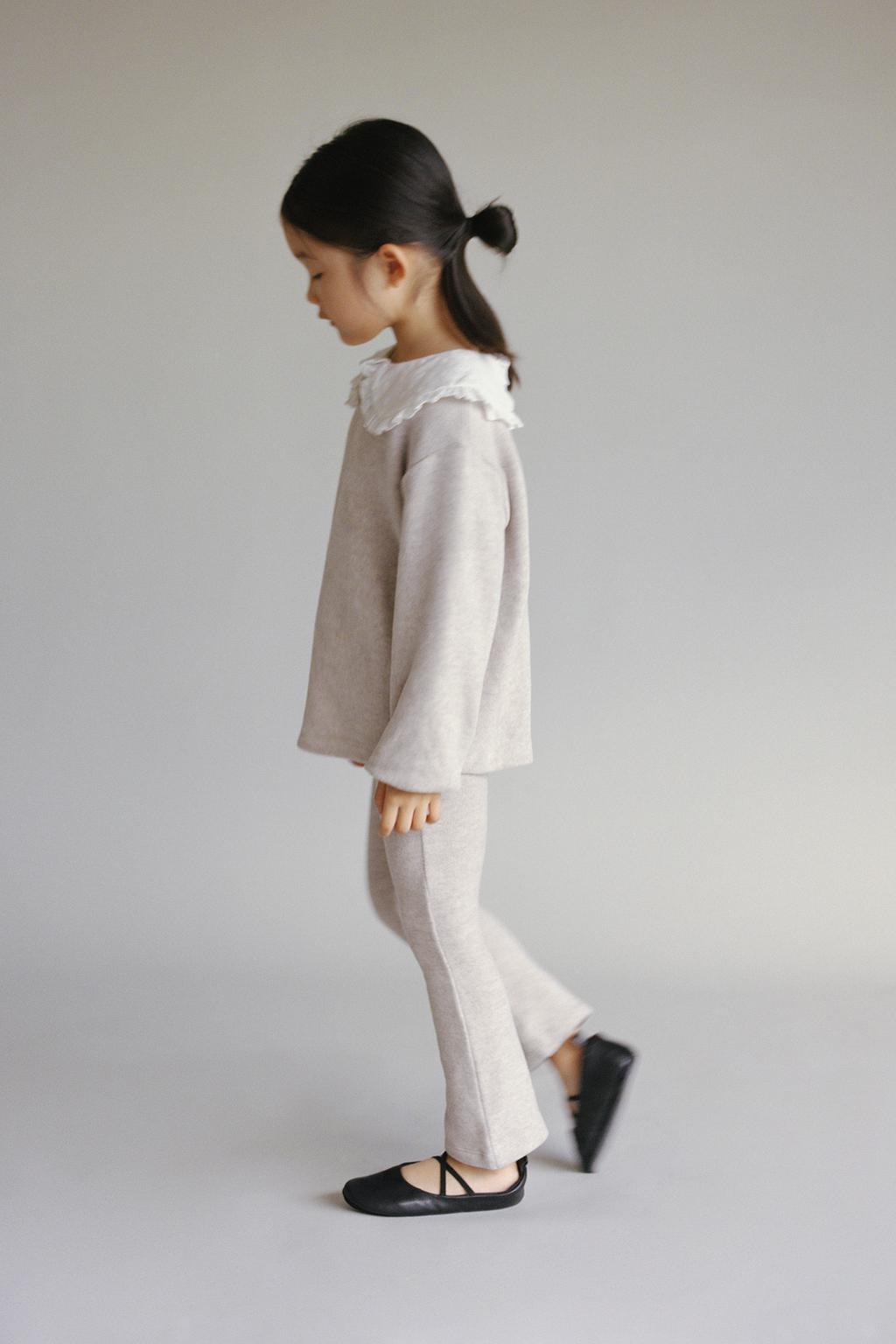 CAMISETA SOFT TOUCH CUELLO BOBO BORDADO