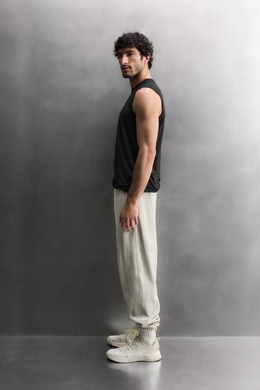 DÉBARDEUR TECHNIQUE - Noir de Zara - Image 3