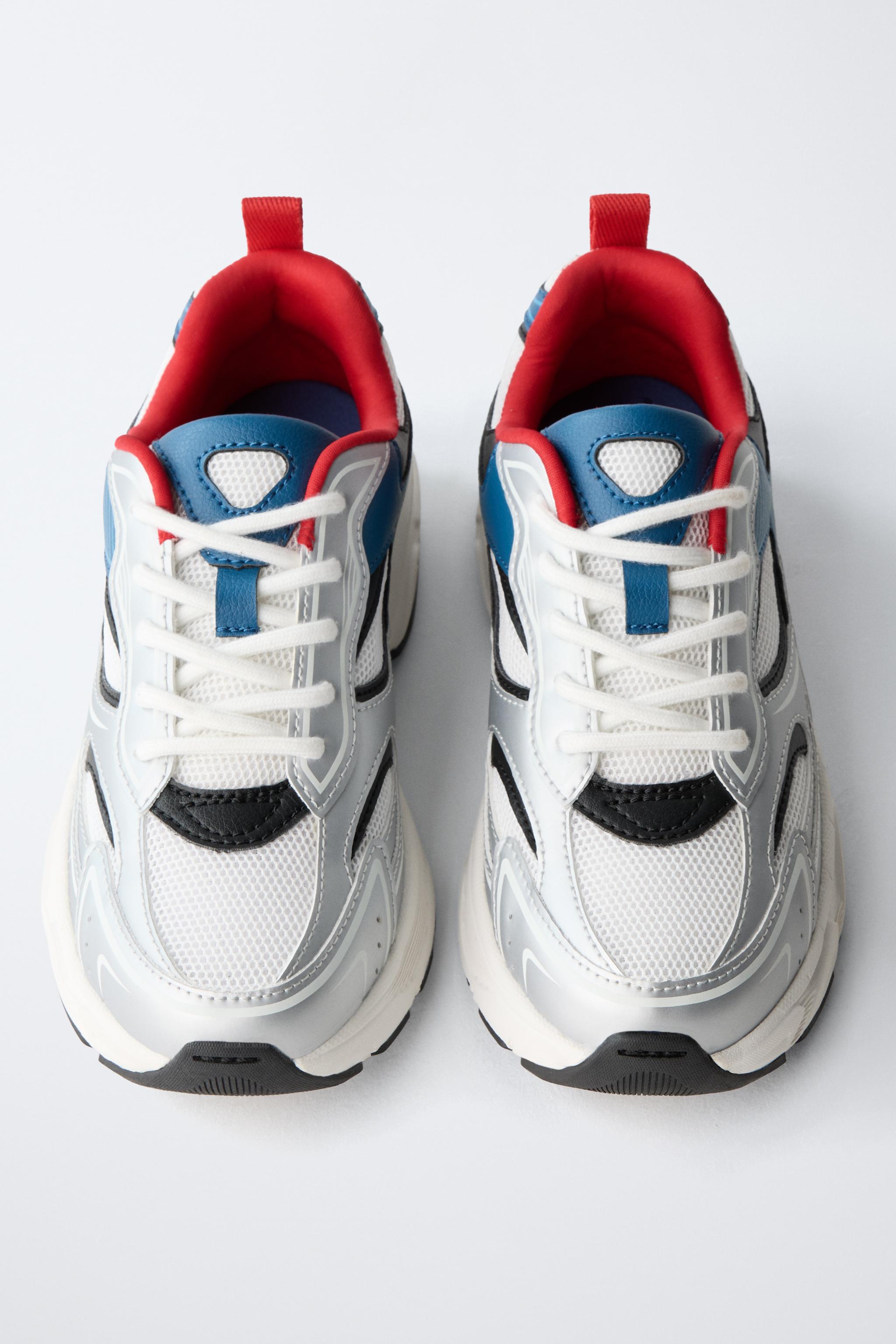 SPORTY MESH SNEAKERS