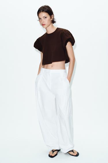 KAMISETA CROP BOLUMENDUN MAHUKEKIN - Txokolate kolorea, Zara-rena