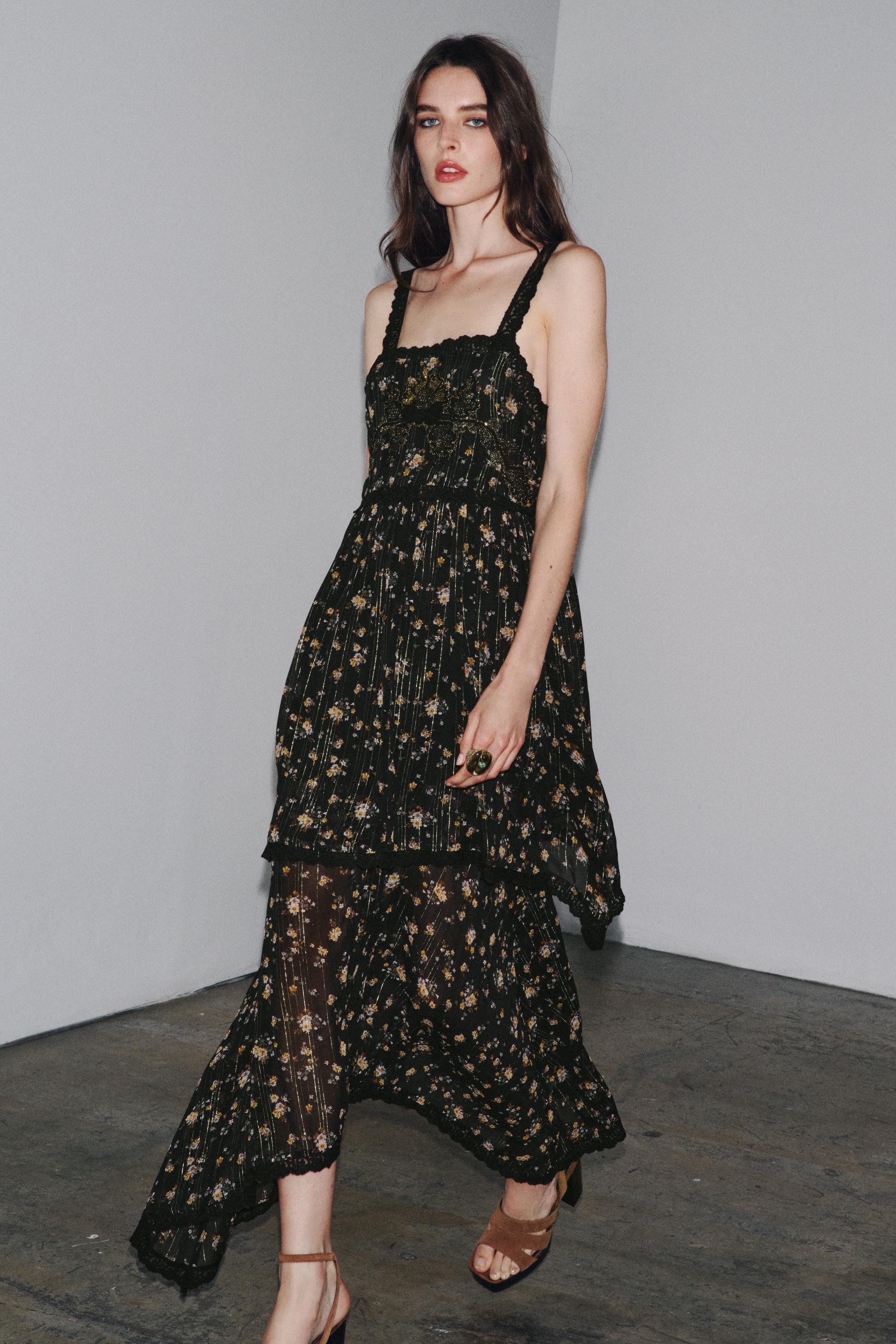 新品ZARA 花柄チュニックワンピース ZARA - 新品！ZARA 花柄ワンピース レッド チュニックの通販 by