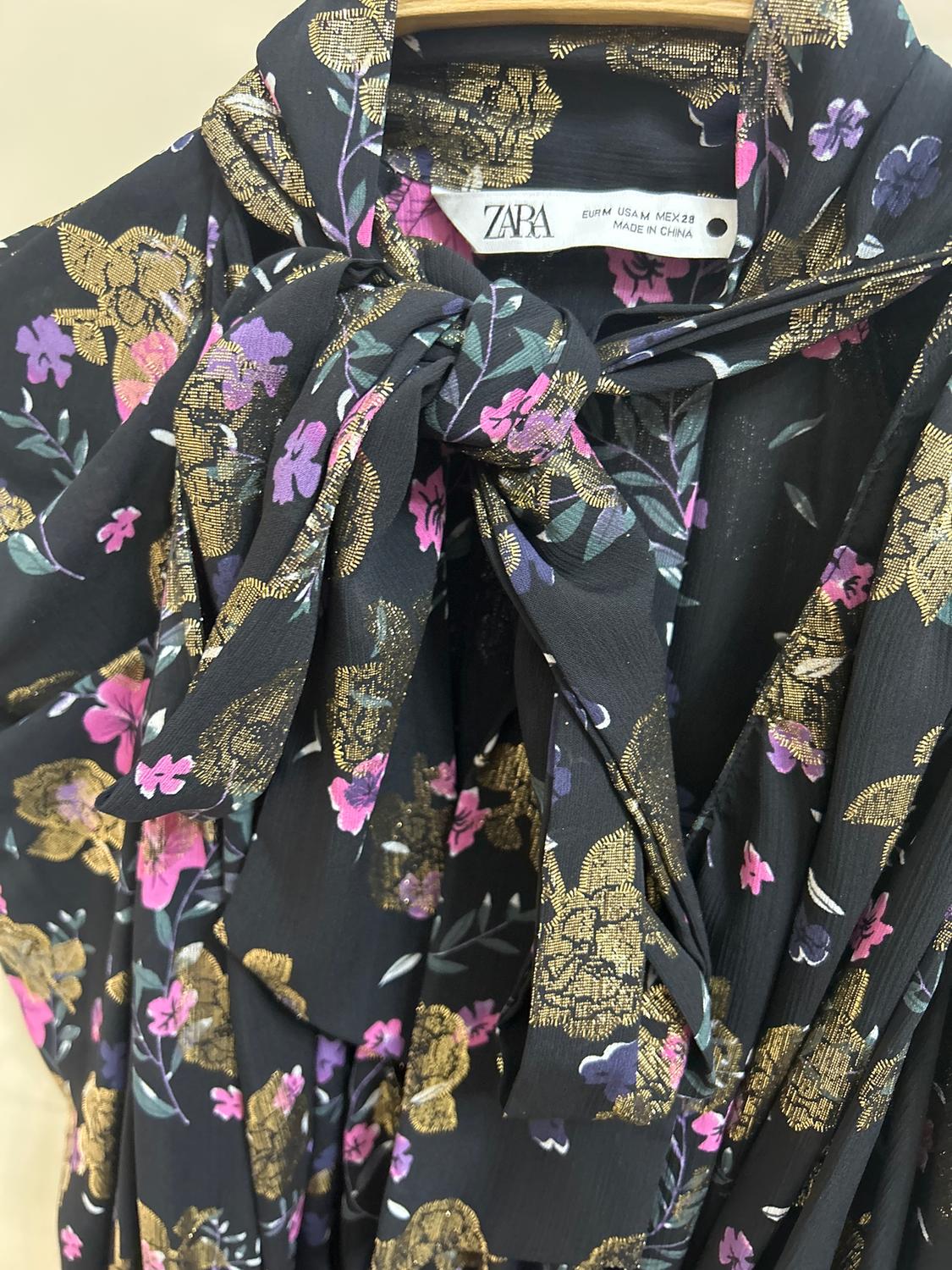 PRINTED BLOUSE WITH METALLIC THREAD - Image 3
