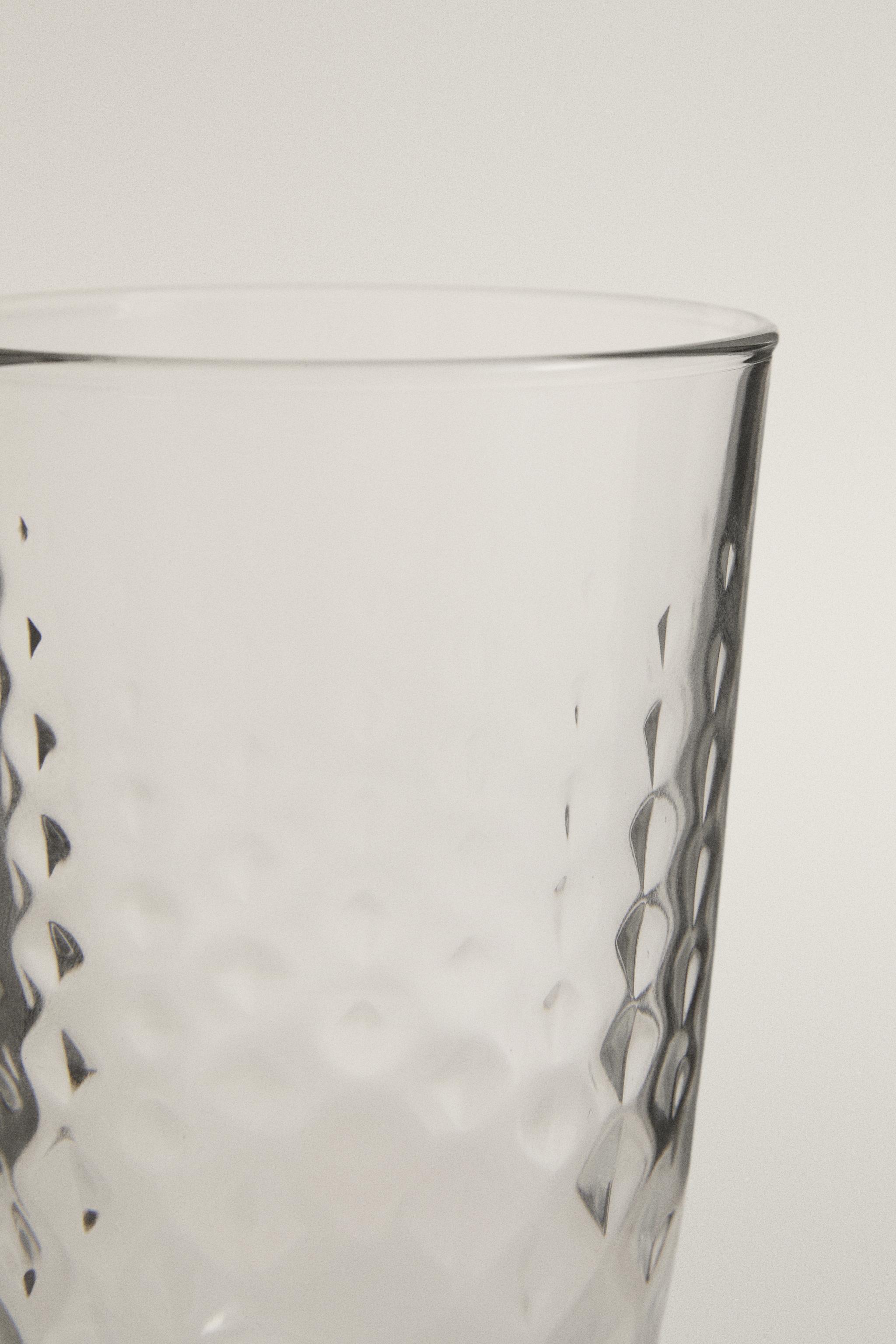 RAISED DESIGN TUMBLER