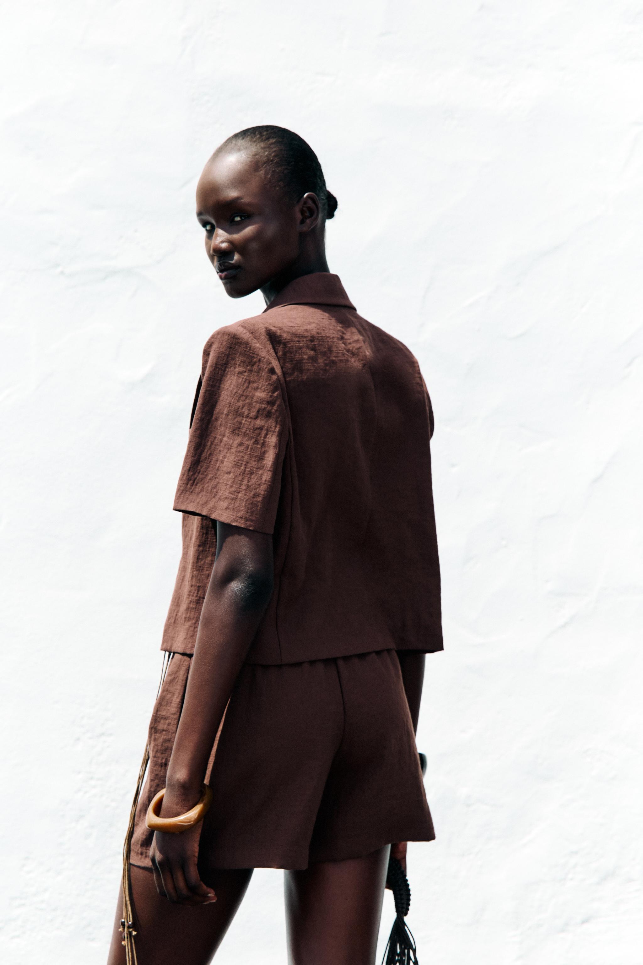 ZARA クロップド丈ショートスリーブブレザー 8073/149 08073149700-p.jpg?ts=1747737520977