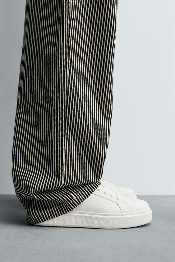 MONOCHROME THICK-SOLED SNEAKERS