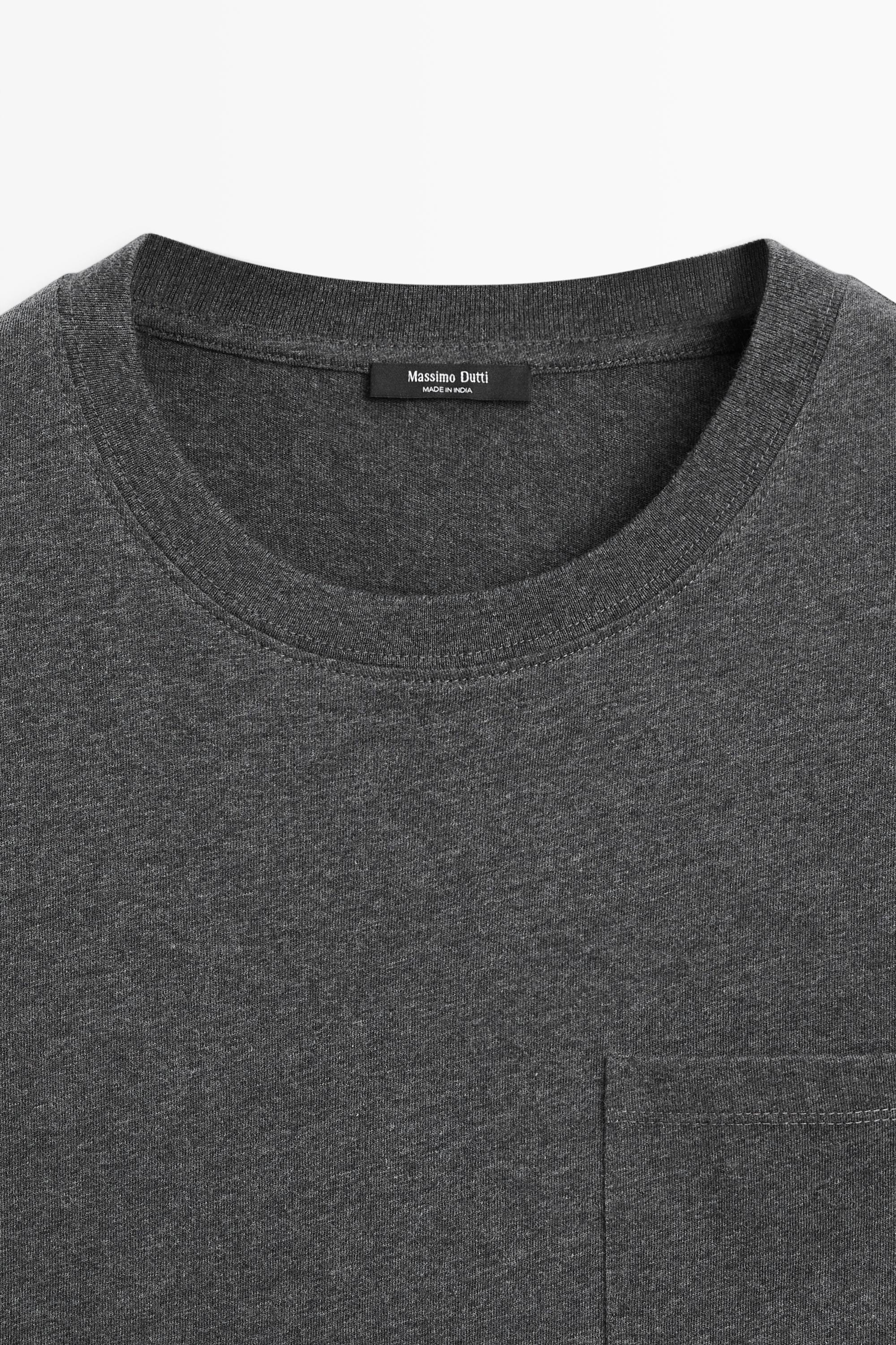 Short sleeve T-shirt with pocket detail