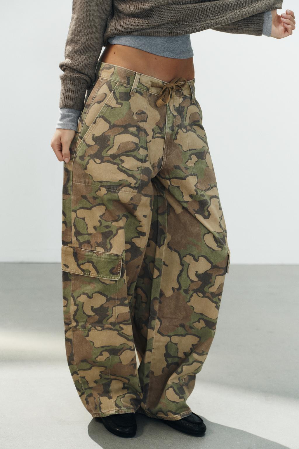 PRINTED OVERSIZE CARGO TROUSERS