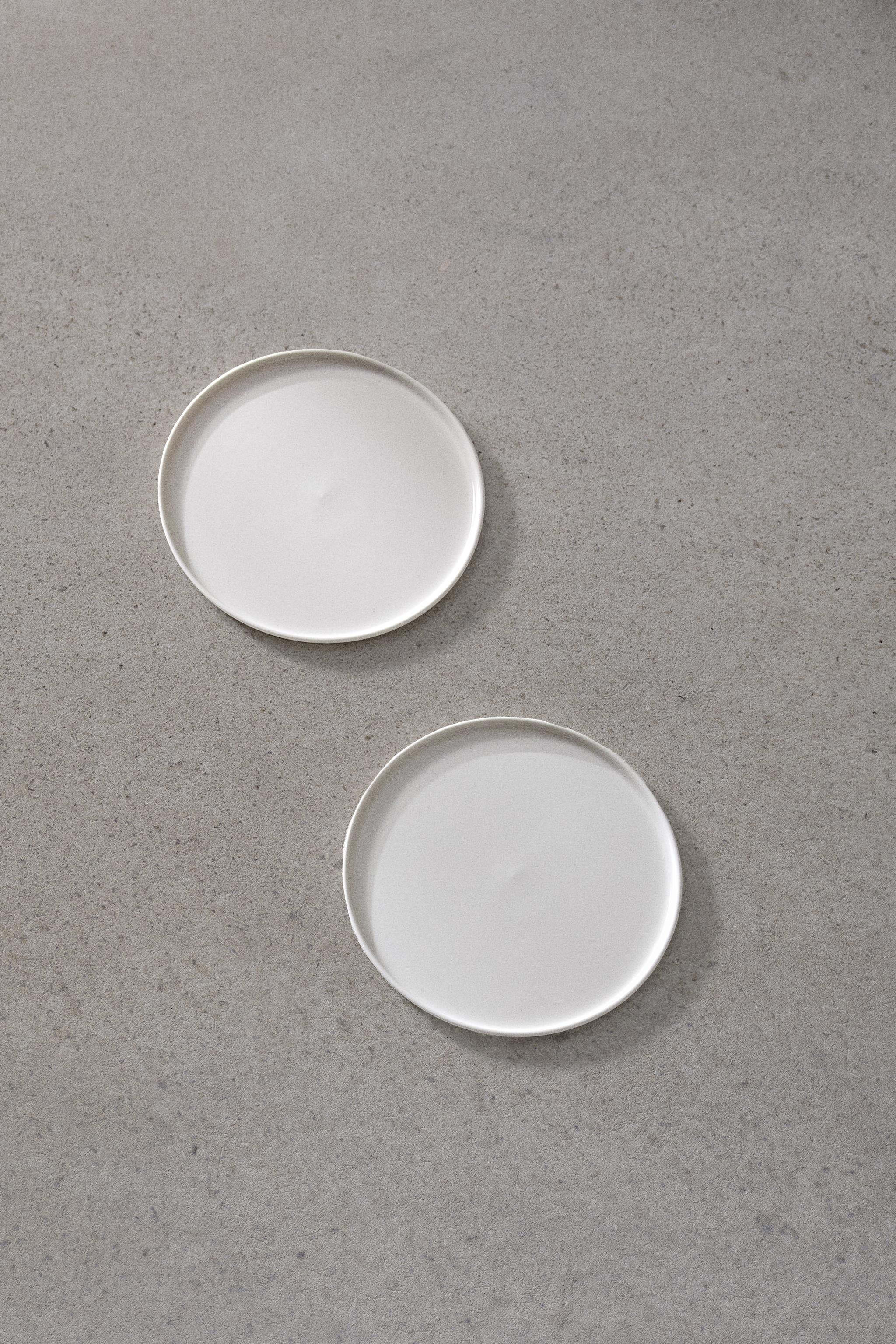 SET OF 2 - PLATE S — ecru-white