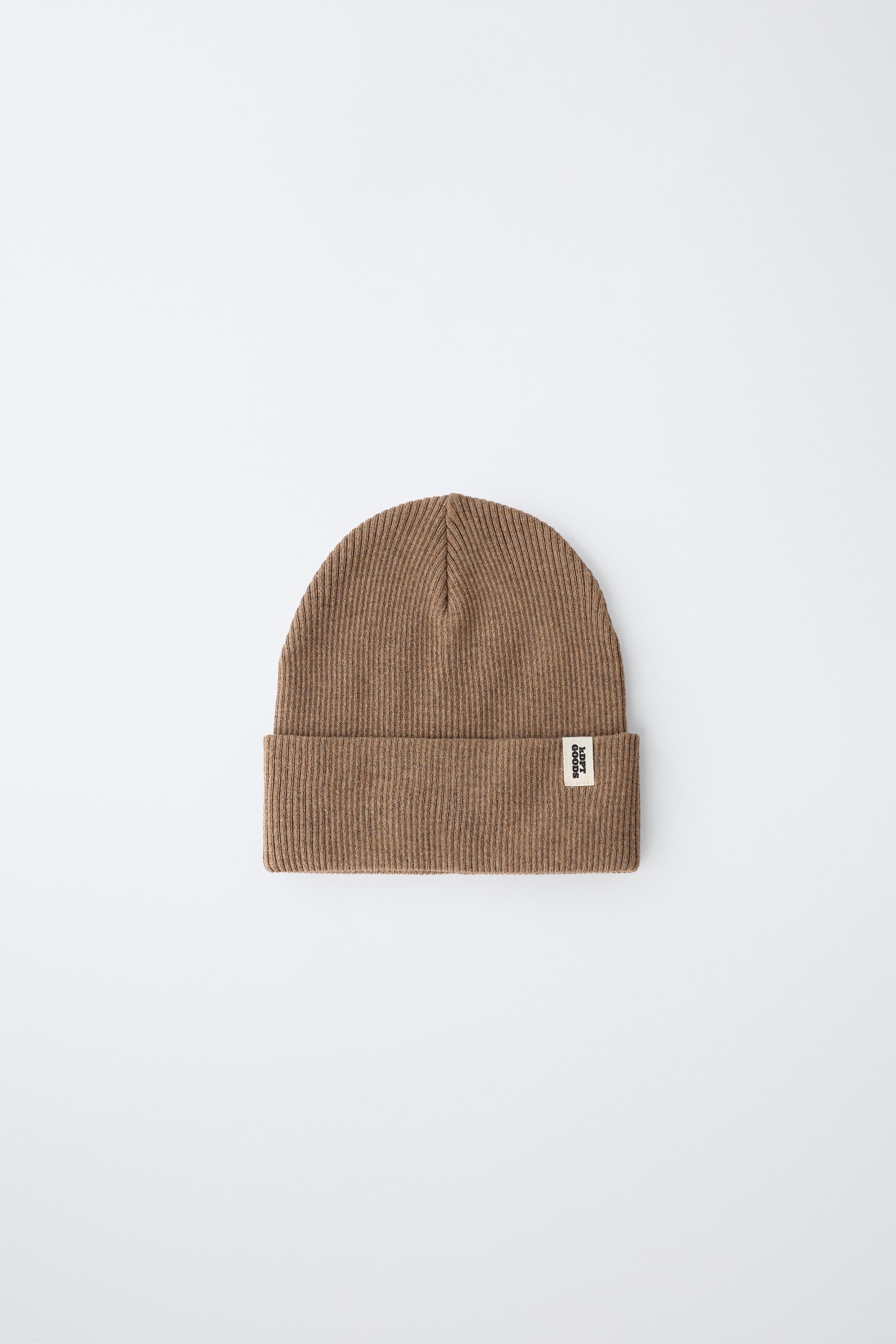 RIBBED KNIT LABEL HAT — taupe brown