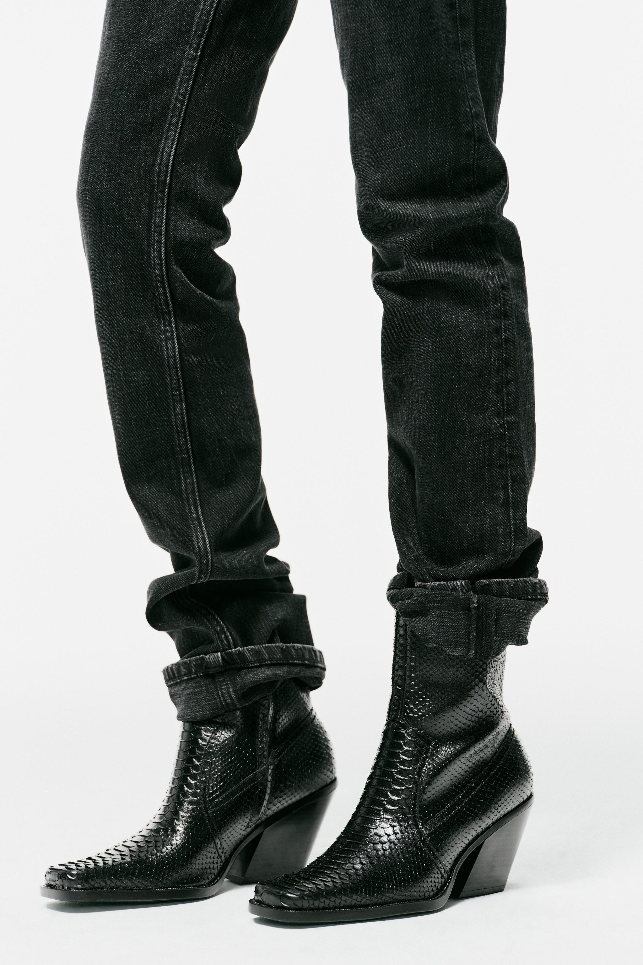 TEXTURED COWBOY ANKLE BOOTS