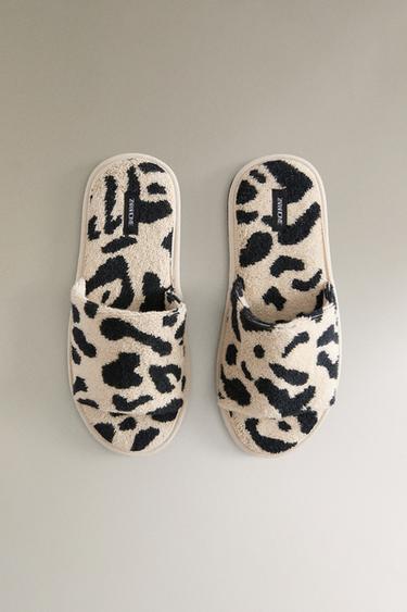 CHAUSSONS À BOUT OUVERT ÉPONGE ANIMAL PRINT - Léopard de Zara - Image 3