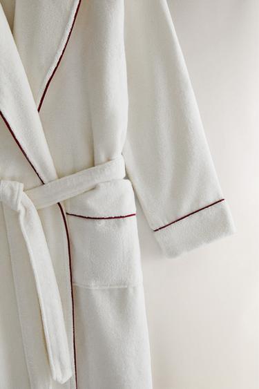 BATHROBE WITH PIPING (400 GXM²) - Burgundy by Zara - Image 2