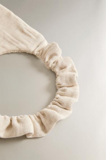 BAVOIR BÉBÉ GAZE BRODÉ - Beige clair de Zara - Image 2