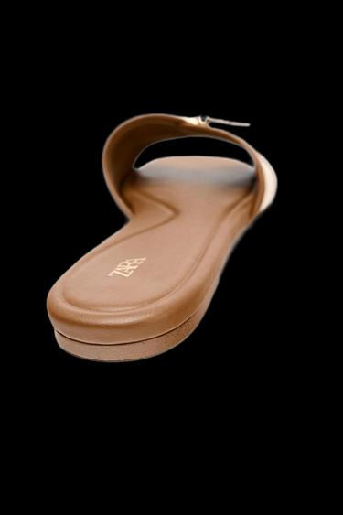 Zara FLAT CANVAS SANDALS WITH BUCKLE - Dark tan