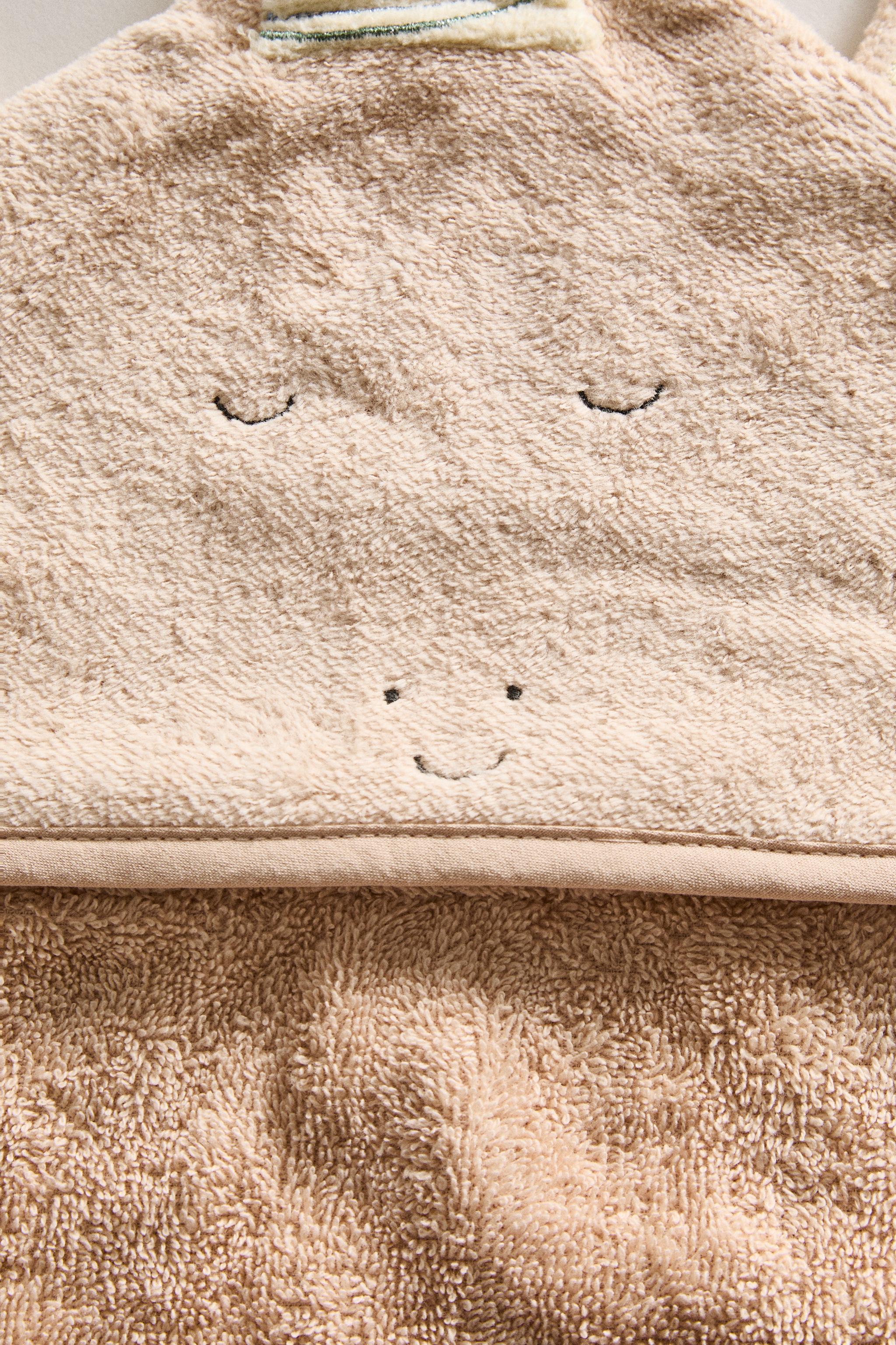 SERVIETTE DE BAIN BÉBÉ À CAPUCHE