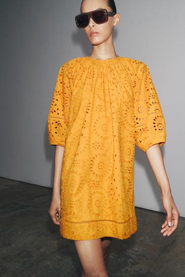 ROBE COURTE BRODÉE ZW COLLECTION - Mandarine de Zara - Image 1