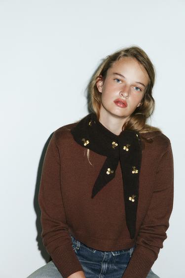 KNITTED BANDANA WITH FLORAL EMBROIDERY - Brown by Zara - Image 0