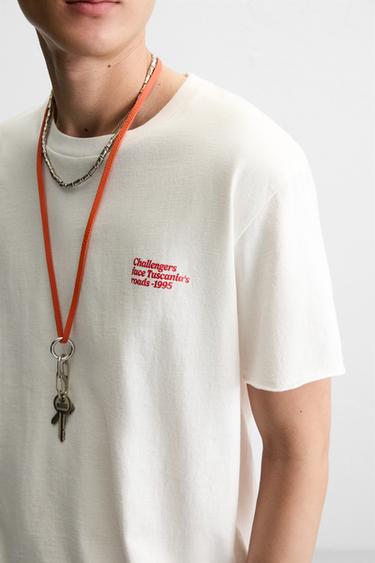 T-SHIRT TEXTE IMPRIMÉS DÉLAVÉS - Blanc cassé de Zara - Image 4