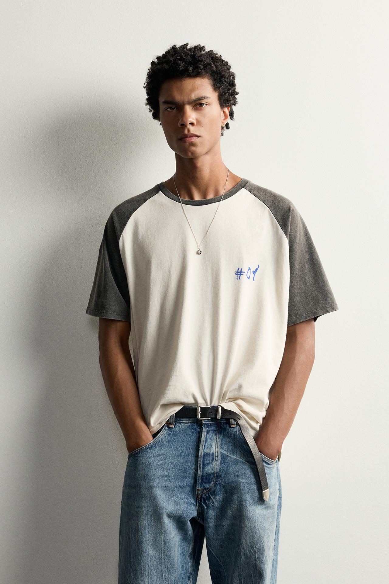 COLOR BLOCK TEXT T-SHIRT — White