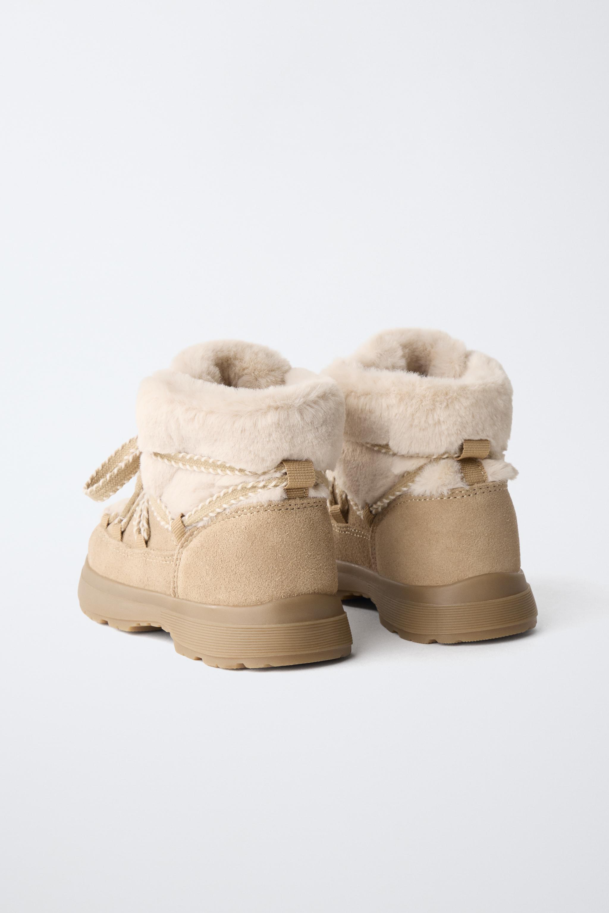 BOTTES À LACETS DOUBLÉES