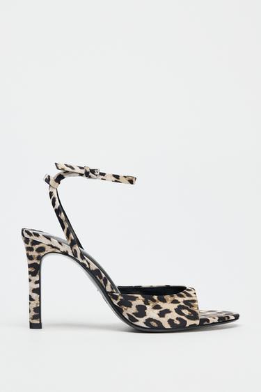 SANDALIA ESTAMPAXE ANIMAL - Leopardo de Zara