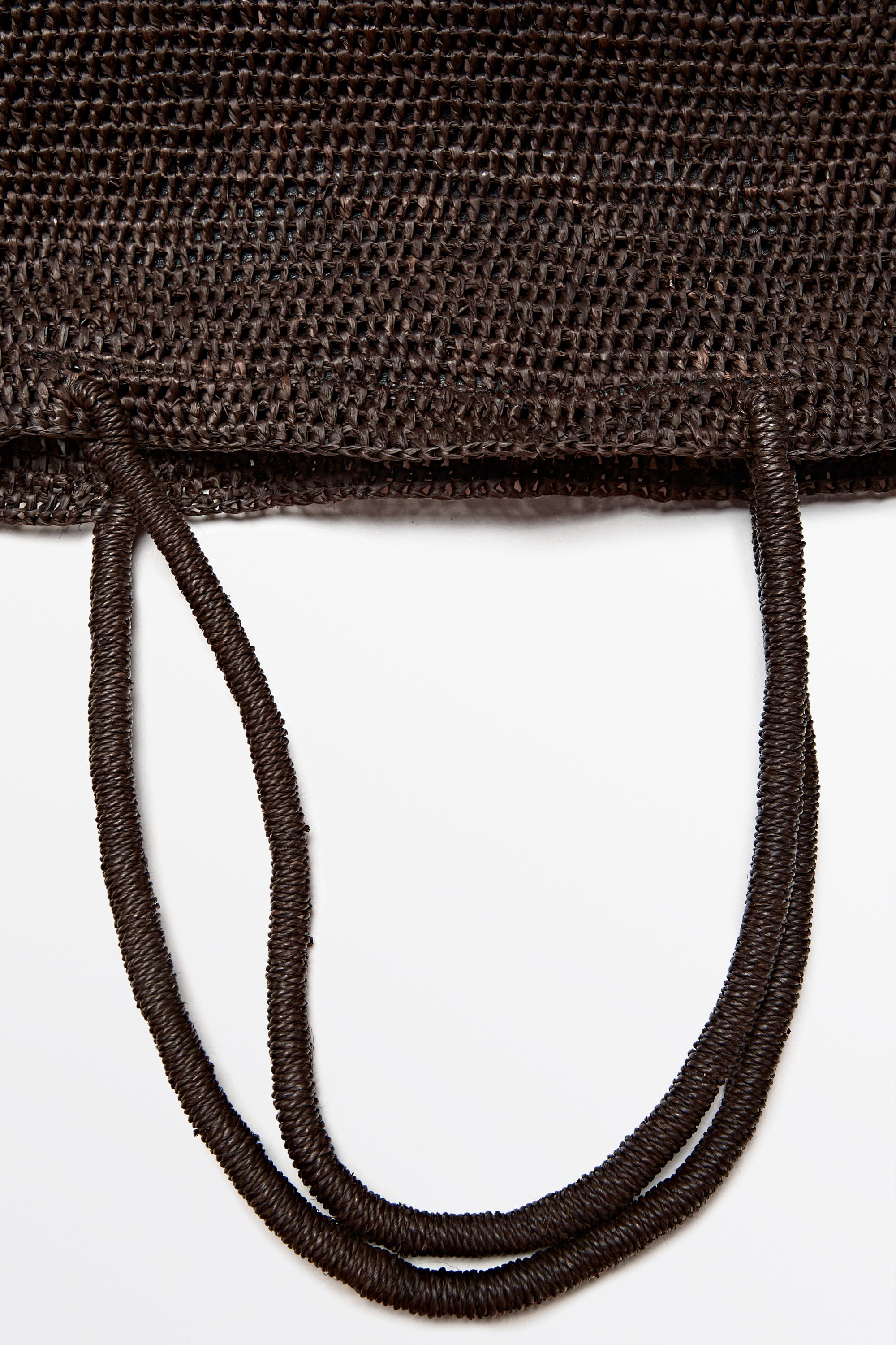 Raffia bucket tote bag